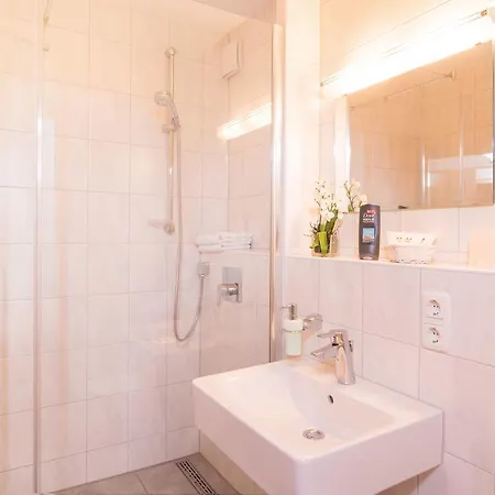 Garni Regina Frühstückspension 3*